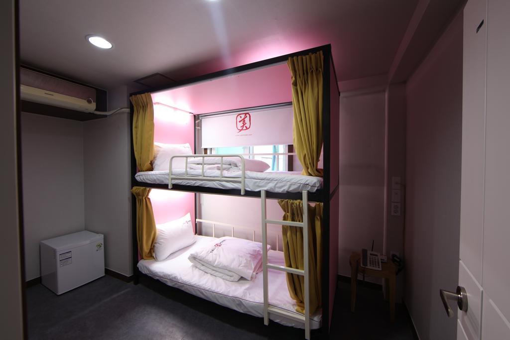 Calli Hostel Pusan Zewnętrze zdjęcie