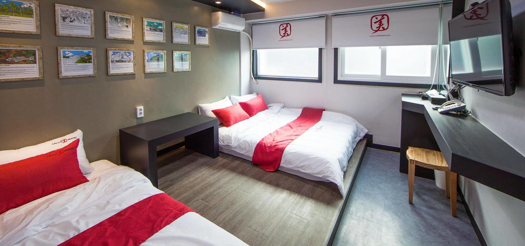 Calli Hostel Pusan Zewnętrze zdjęcie