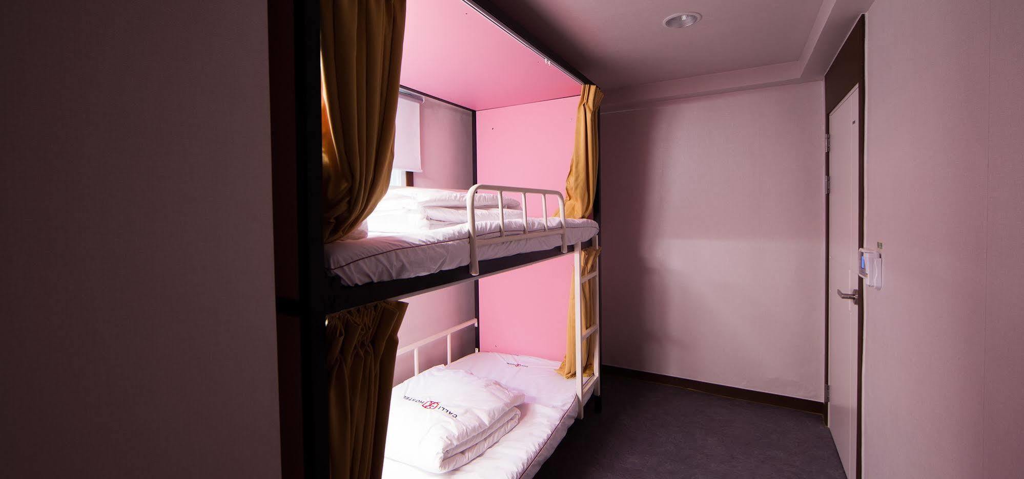 Calli Hostel Pusan Zewnętrze zdjęcie